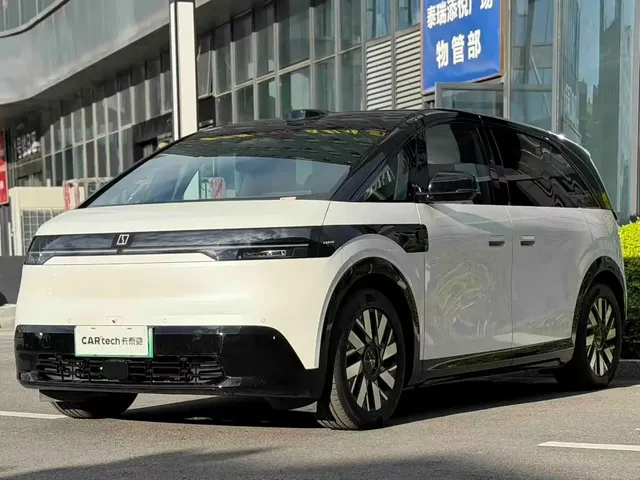 ZEEKR MIX 2025 Smart Driving Edition