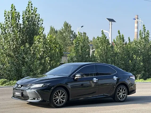 Toyota Camry 2021 2.5G Luxury Edition