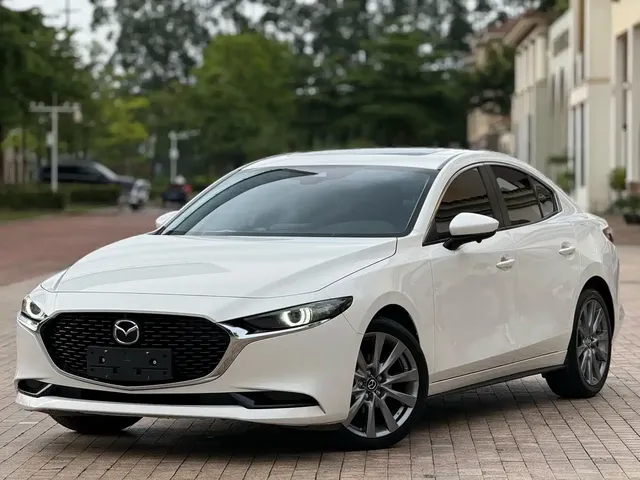 Mazda 3 Axela 2023 2.0L Automatic Premium Edition