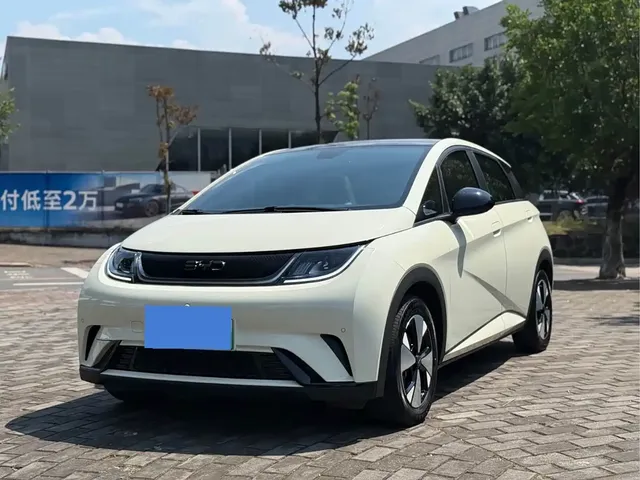 BYD Dolphin 2023 420km Fashion Edition