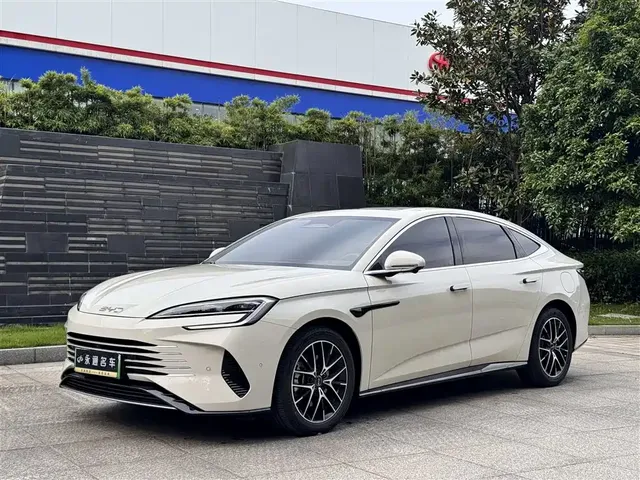 BYD Seal 07 DM-i 2025 Smart Drive Edition DM-i 1.5L 125km Premium