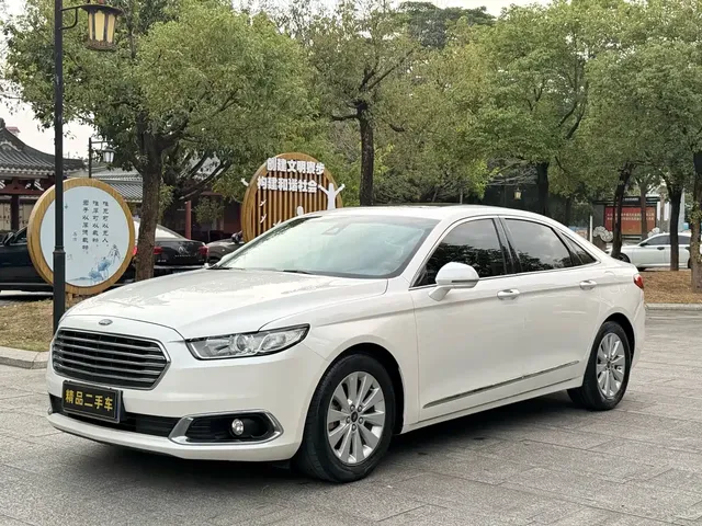 Ford Taurus 2018 EcoBoost 180 Luxury
