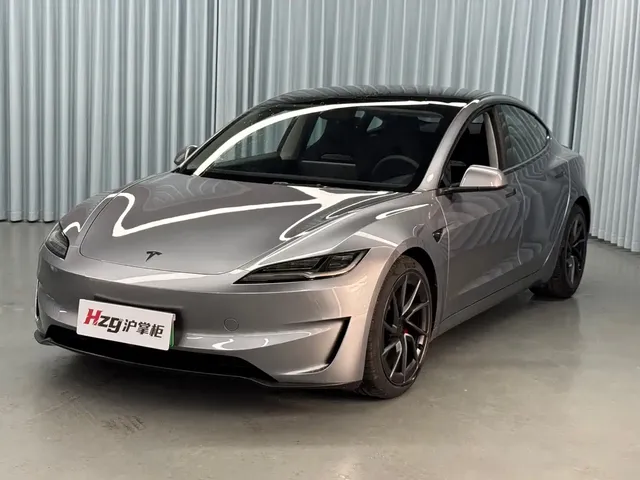 Tesla Model 3 2025 Model Year Facelift Performance All-Wheel Drive