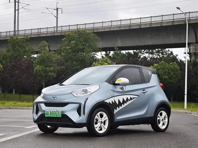 QQ New Energy Little Ant 2018 400 4-Seater Premium Smart Edition