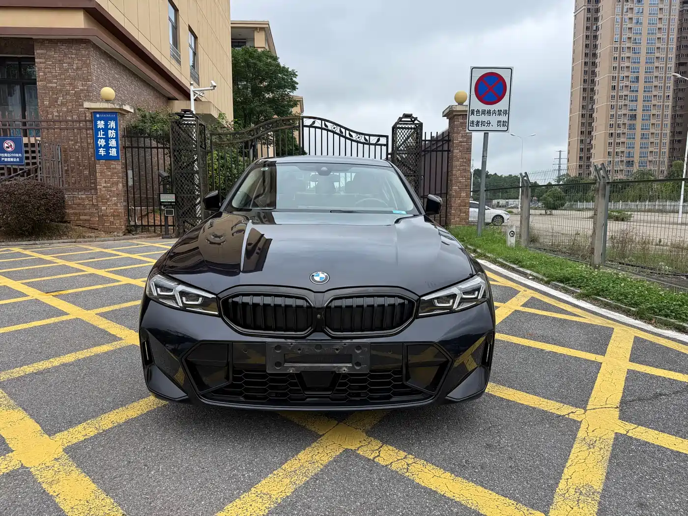 BMW 3 Series 2025 325Li M Sport Package