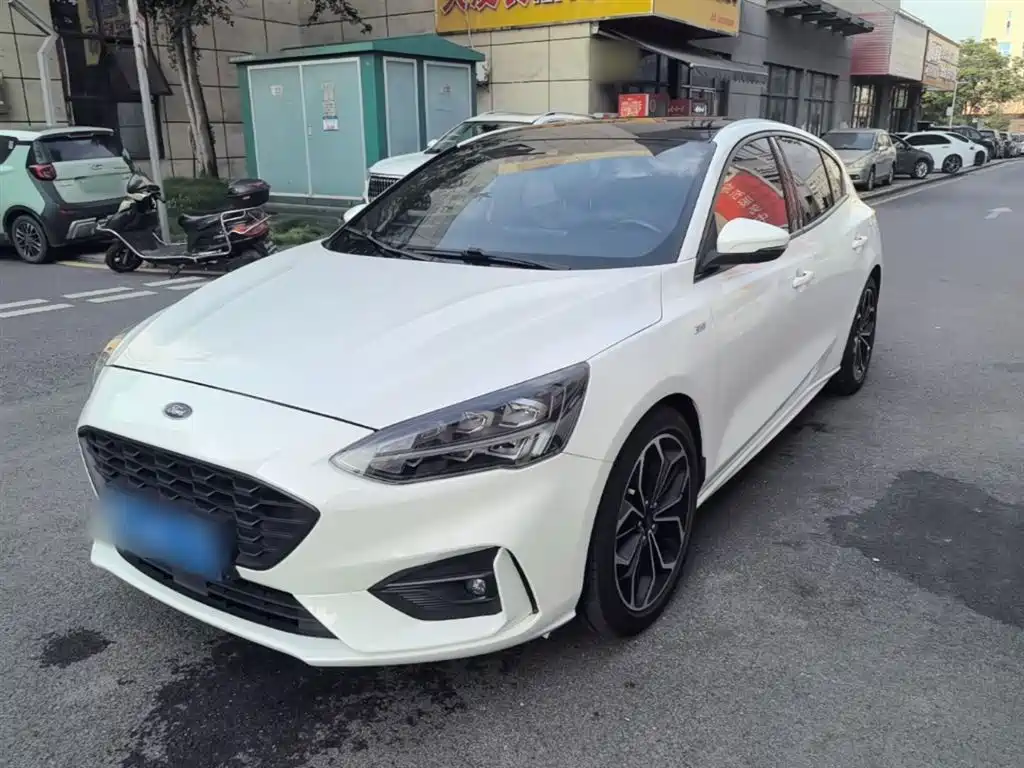 Ford Focus 2021 Hatchback EcoBoost 180 Automatic ST Line