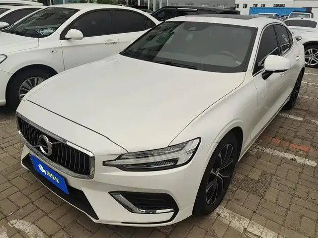 Volvo S60 2020 T4 Momentum Luxury Edition