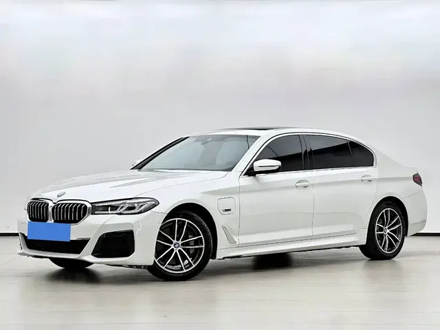 BMW 5 Series New Energy 2022 535Le M Sport Package