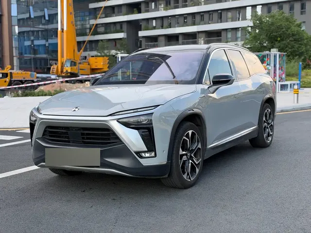 NIO ES8 2022 Model 100kWh Signature 6-Seater