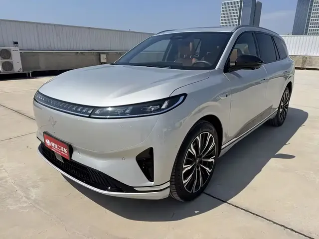 Dongfeng Yipai eπ008 2026 6-seater Extended Range Family Edition
