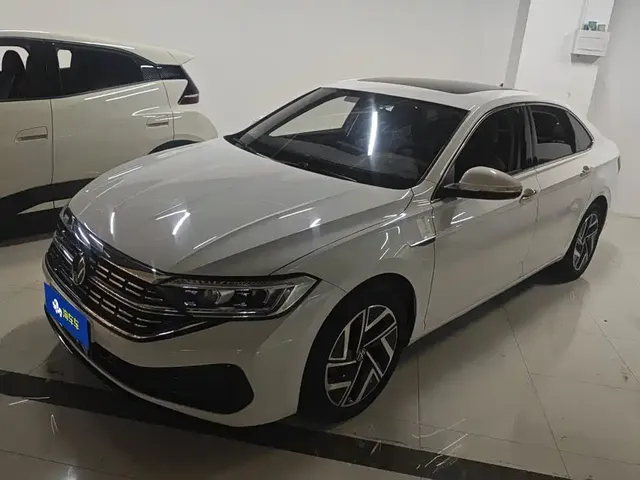 Volkswagen Sagitar 2023 300TSI DSG Surpassing Edition