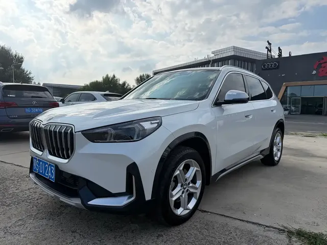 BMW X1 2023 sDrive20Li X Design Package