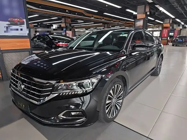 Volkswagen Passat 2019 Model 330TSI Luxury Edition China V