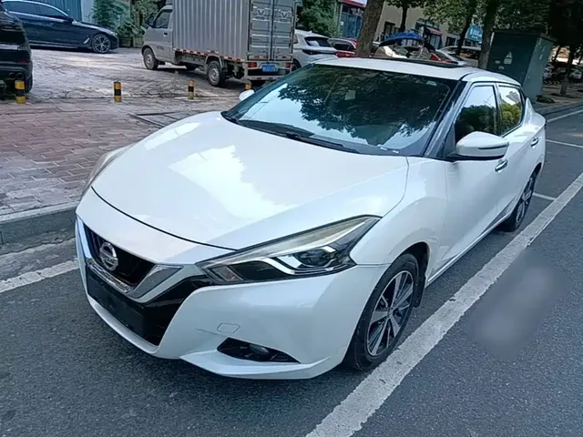 Nissan Bluebird 2016 1.6L CVT Cool Edition