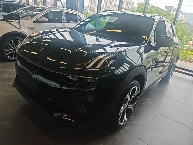 Lynk & Co 06 2023 Remix 1.5T Hero