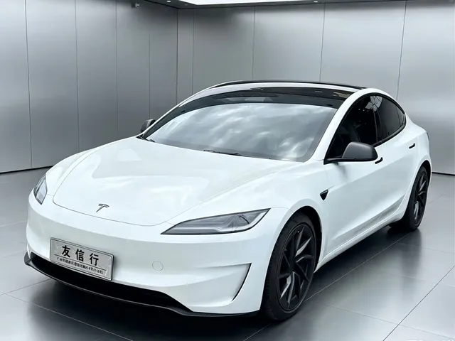 Tesla Model 3 2024 High-Performance All-Wheel Drive Edition