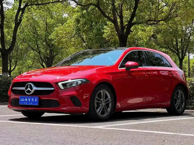 Mercedes-Benz A-Class (Import) 2019 A 200 Dynamic Version