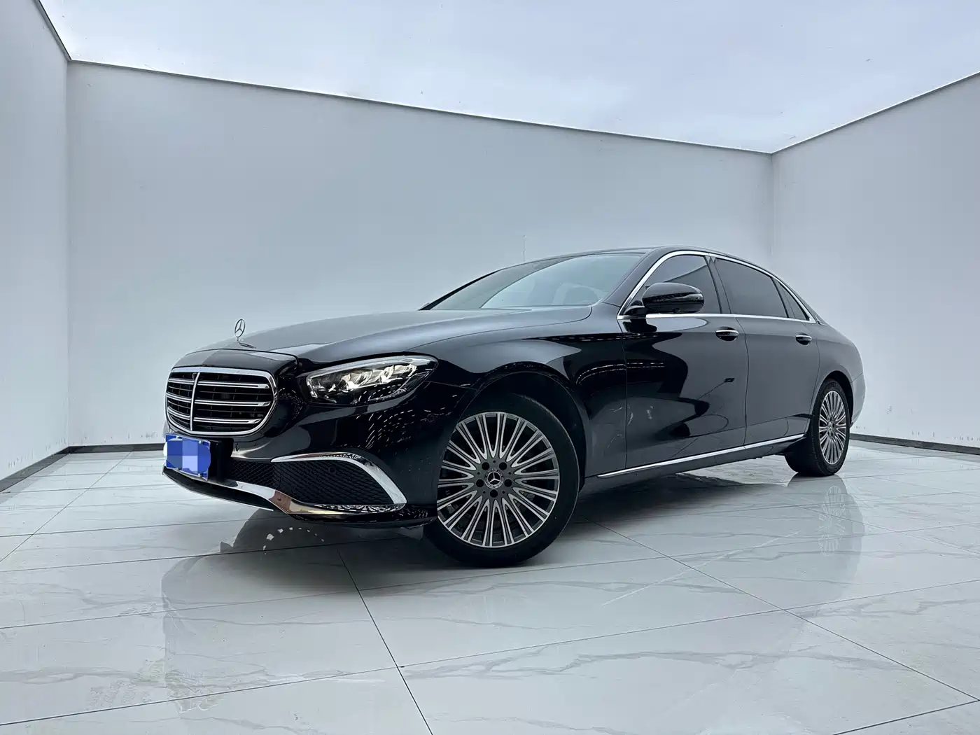 Mercedes-Benz E-Class 2022 E 300 L Fashion