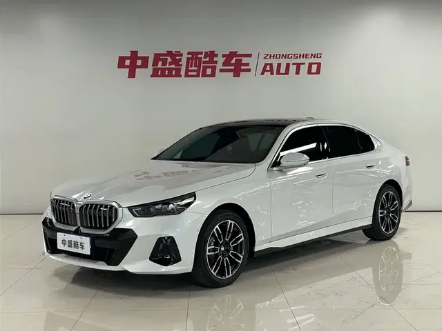 BMW 5 Series 2025 530Li Leading M Sport Package