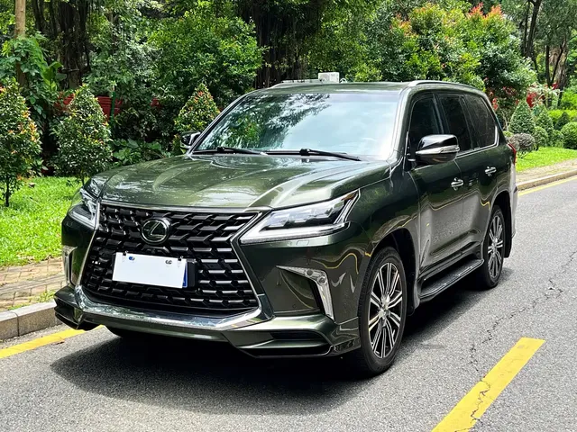 Lexus LX, 2022