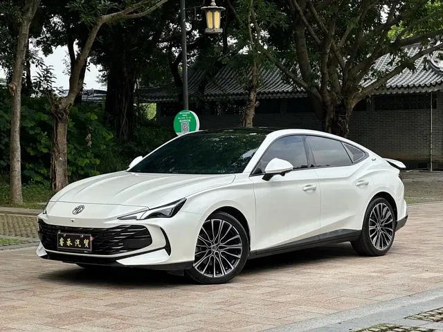 MG 7 2023 1.5T DCT Ultimate Elegance Edition