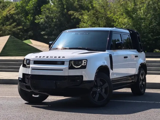 Land Rover Defender 2024 110 3.0T P400 X-DYNAMIC HSE