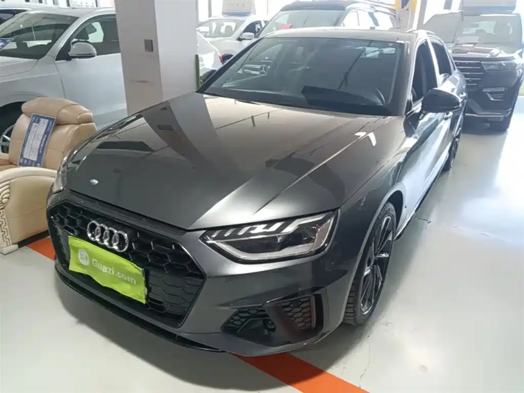 Audi A4L 2022 40 TFSI Luxury Dynamic