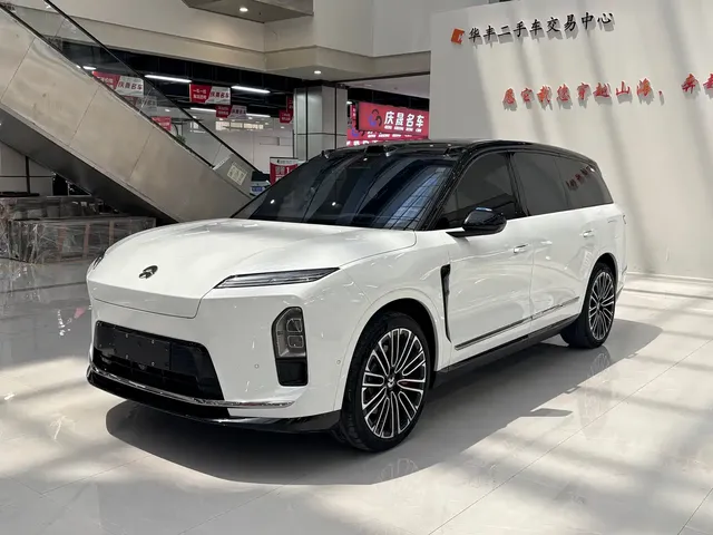 NIO ES8 2025 Base Model