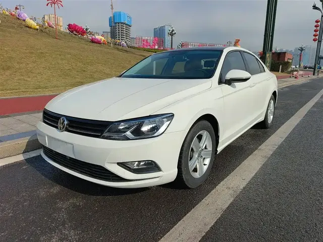 Volkswagen Lamando 2018 230TSI DSG Trend Edition