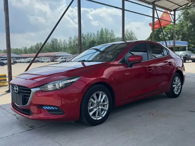 Mazda 3 Axela 2019 Cloud Control Sedan 1.5L Auto Comfort (China V)