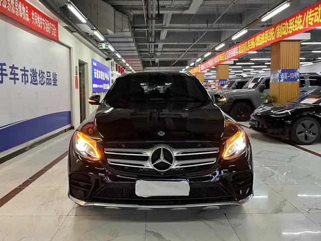 Mercedes-Benz GLC 2018 Facelift GLC 260 4MATIC Luxury