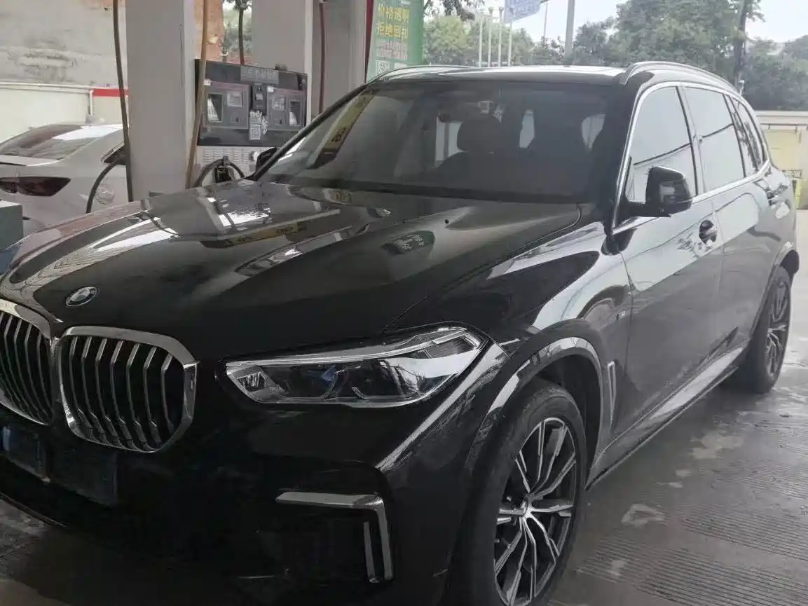BMW X5 2022 xDrive 30Li Premium M Sport Package