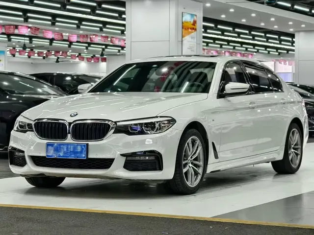 BMW 5 Series 2019 525Li M Sport Package