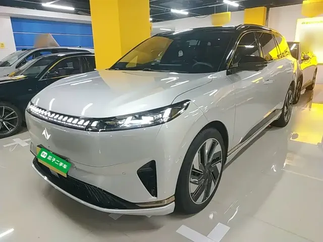 Dongfeng Yipai eπ008 2024 210Max Range Extender 6-Seater