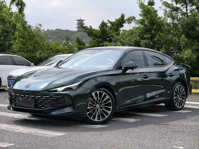 MG 7 2023 2.0T Automatic Hunting Beauty Luxury Edition