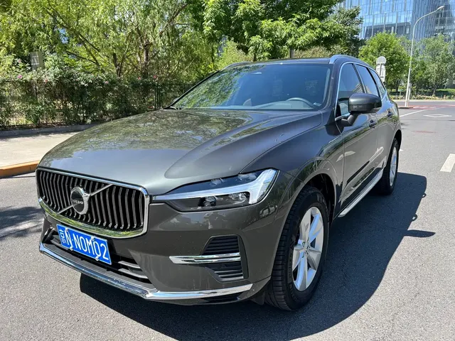 Volvo XC60 2022 B5 AWD R-Design
