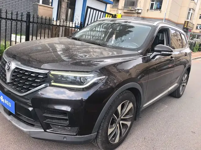 Zhonghua V7 2018 280T DCT Premium 5-seater