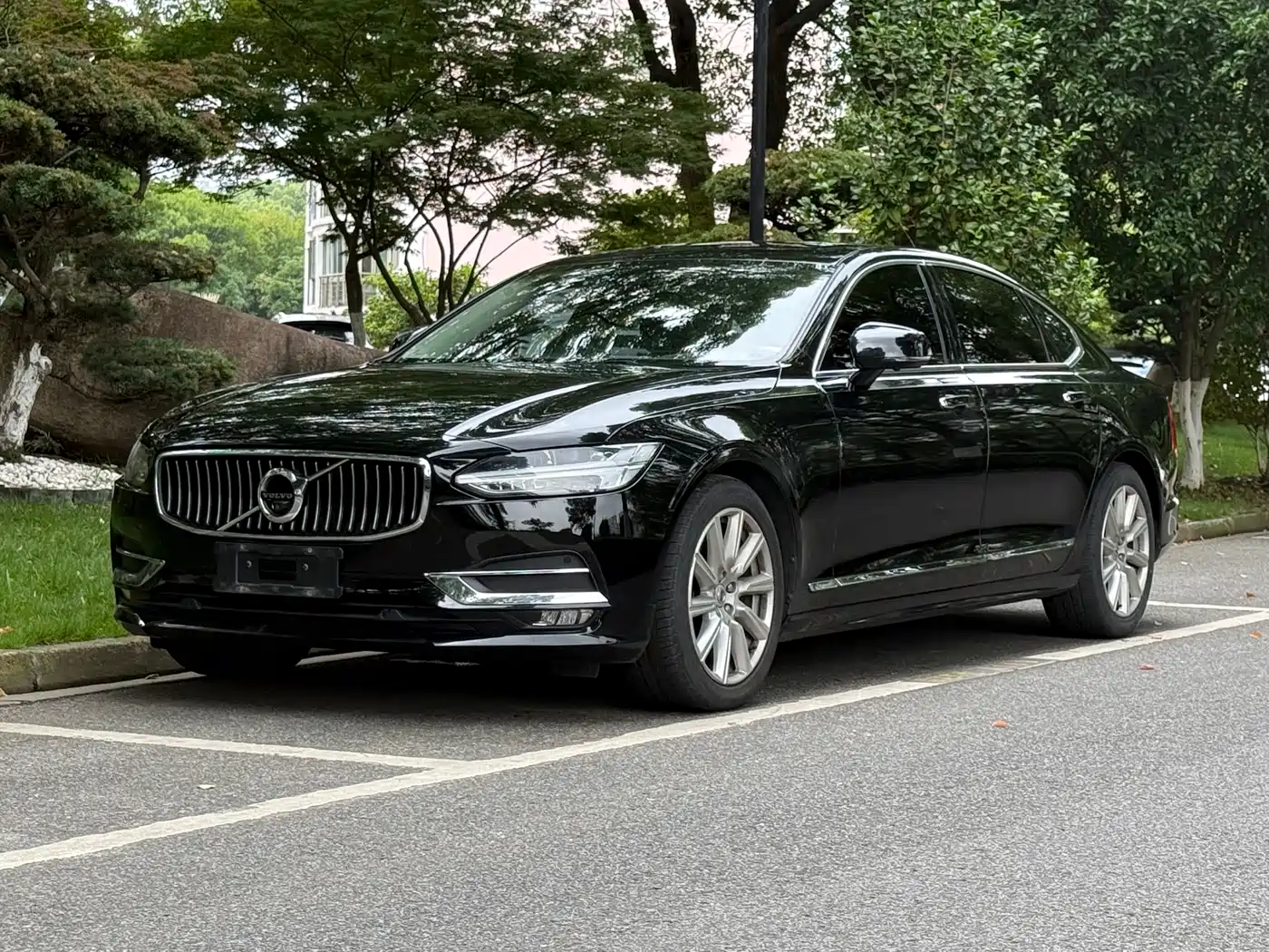 Volvo S90 2020 T5 Momentum Luxury Edition