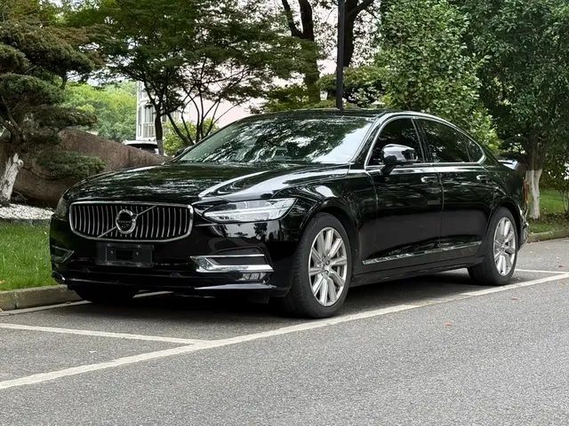 Volvo S90 2020 T5 Momentum Luxury Edition