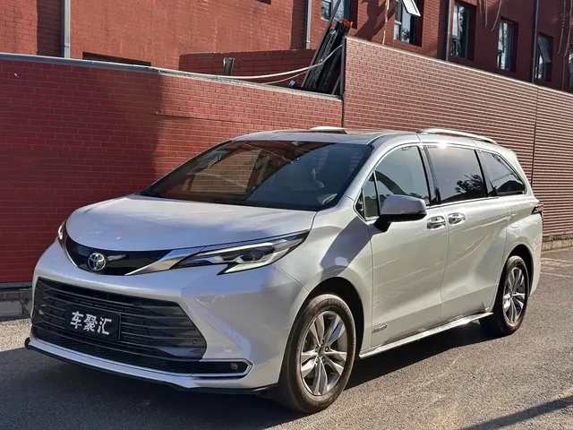 Toyota Sienna 2021 2.5L Hybrid Ultimate Edition