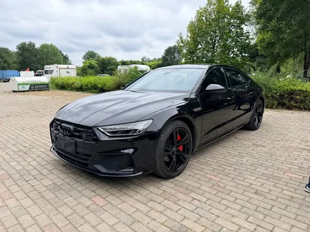 Audi A7L 2022 45 TFSI quattro S-line Black Warrior Edition