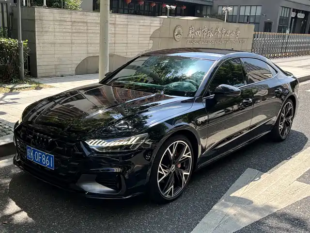Audi A7L 2024 45 TFSI quattro S-line Black Warrior Edition