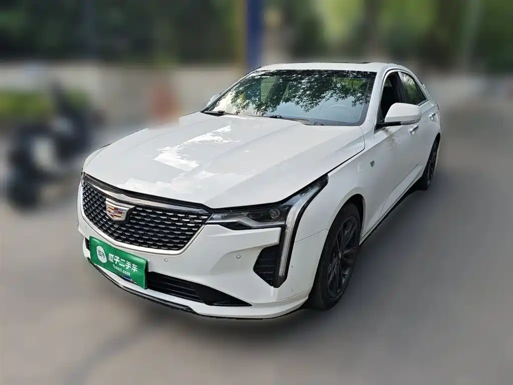Cadillac CT4 2022 28T Luxury Model