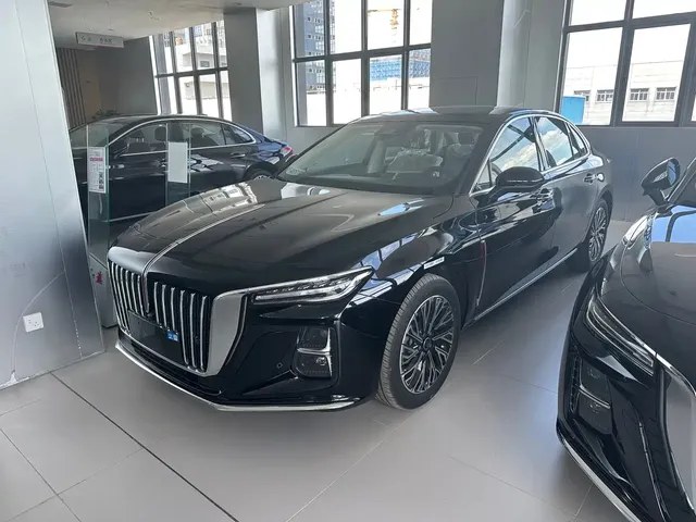 Hongqi H5 2025 2.0T Automatic Flag Celebration 500,000 Units Anniversary Edition