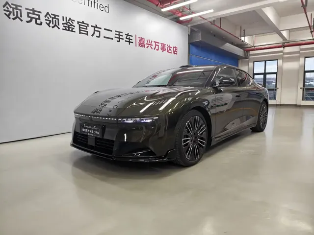 Lynk & Co 10 EM-P 2025 Facelift 240 AWD Ultra Sport Edition