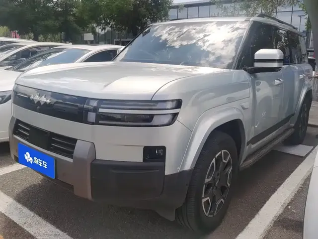 Fang Cheng Bao Titanium 7 2025 190KM All-Wheel Drive Max Edition
