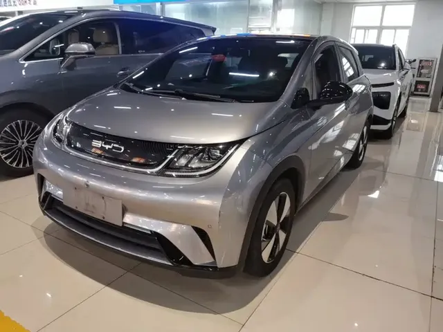 BYD Dolphin 2023 420km Fashion Edition