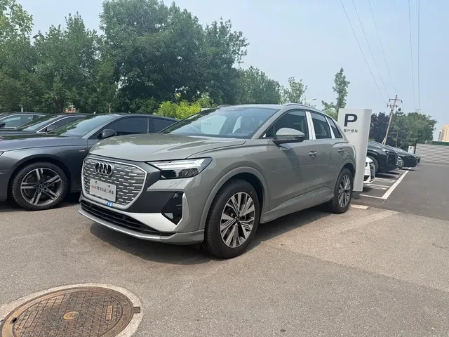 Audi Q4 e-tron 2024 40 e-tron Pioneer Edition