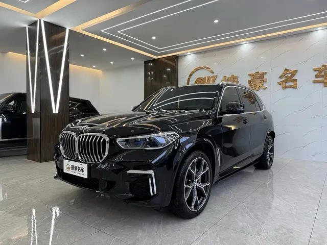BMW X5 2022 Model xDrive 40Li M Sport Package