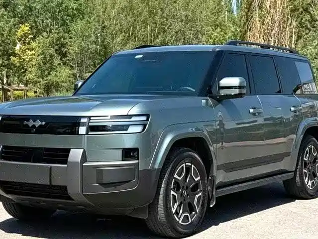 Fang Cheng Bao Titanium 7 2025 200KM Front-Wheel Drive Max Edition